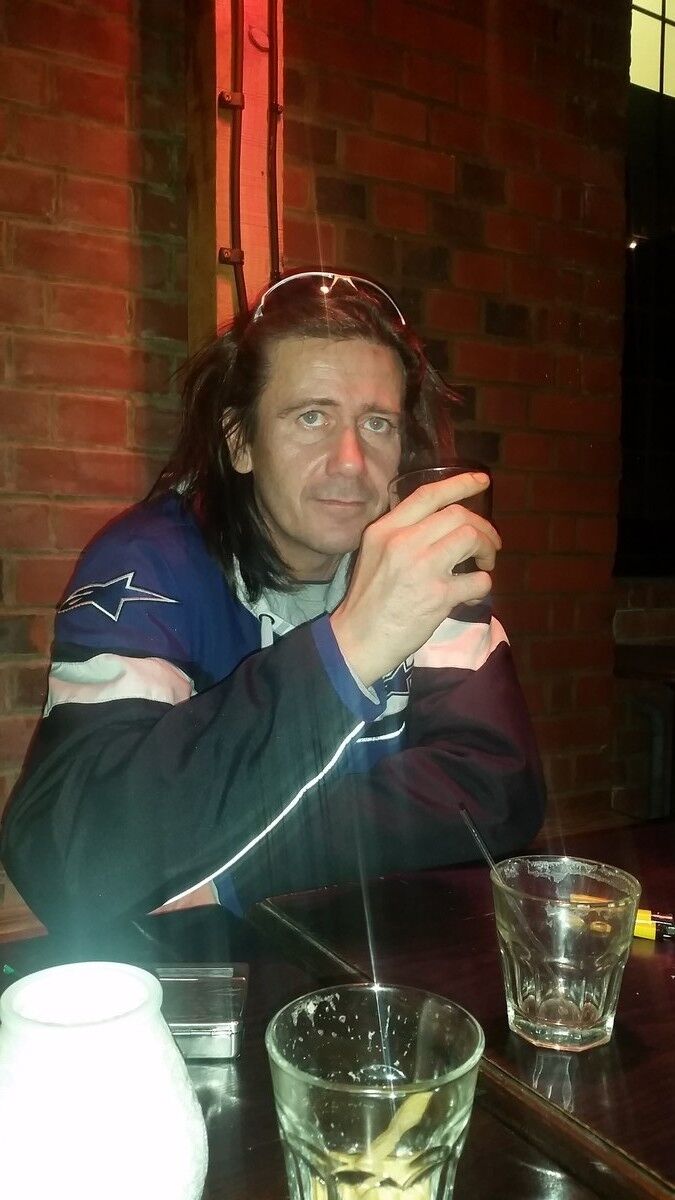  5863642  Jacek, 49 ,    London Colney