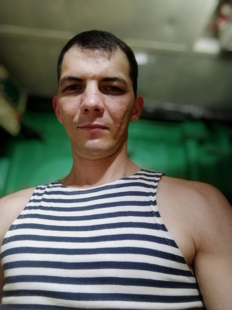  ,   Ivan, 32 ,   ,   , c 