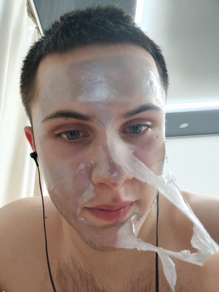  26223872  Vlad, 25 ,    