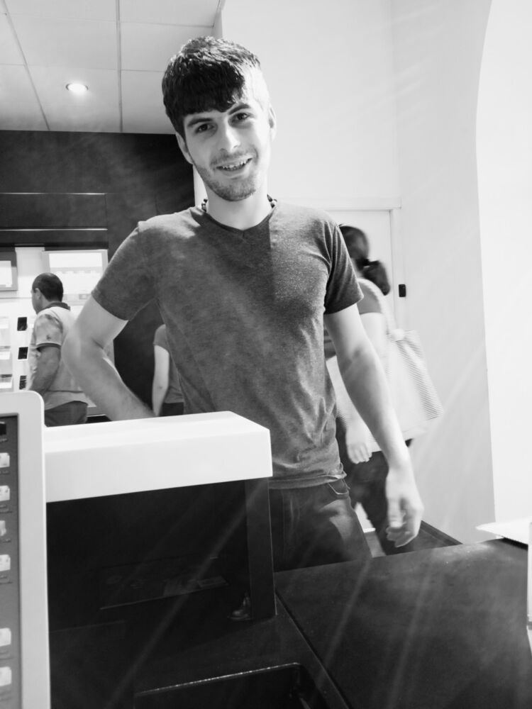 ���� 13249712 ������� Karo, 33 ����, ���� ���������� � �������