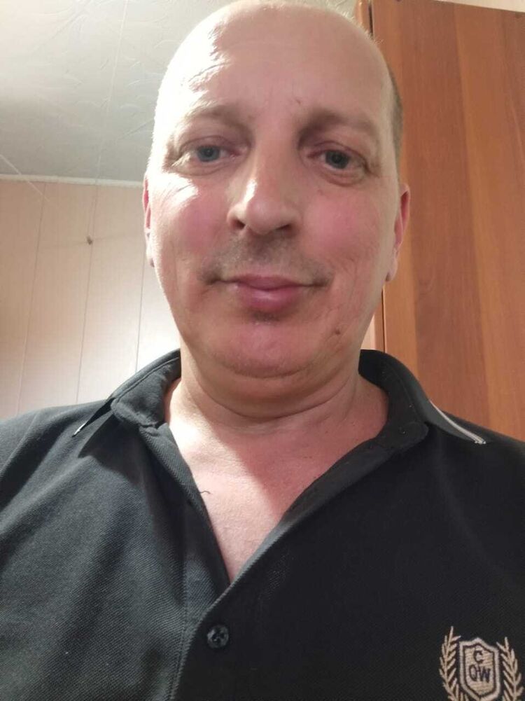  44314932  , 52 ,    