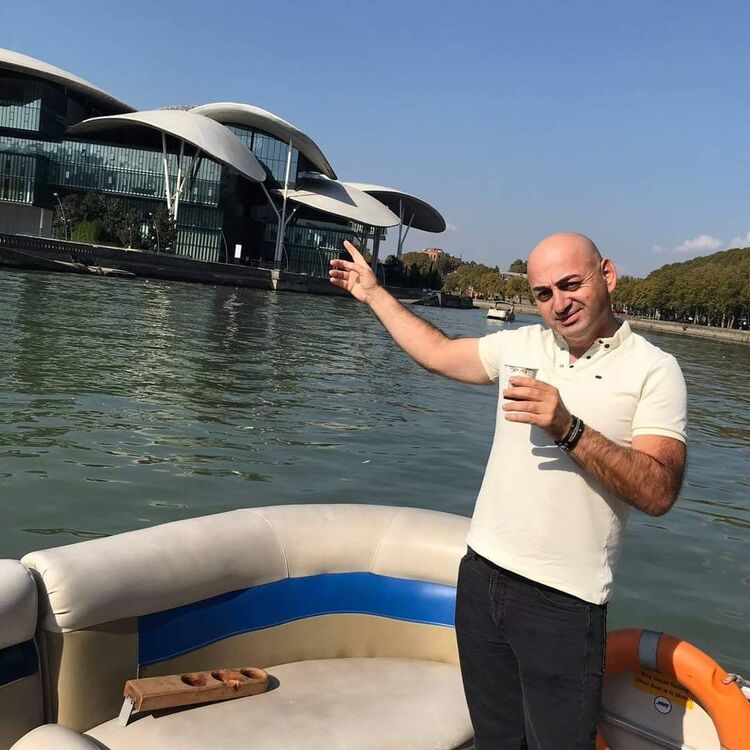  ,   Romeo, 45 ,   ,   