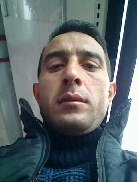  18319352  Asusta, 43 ,    