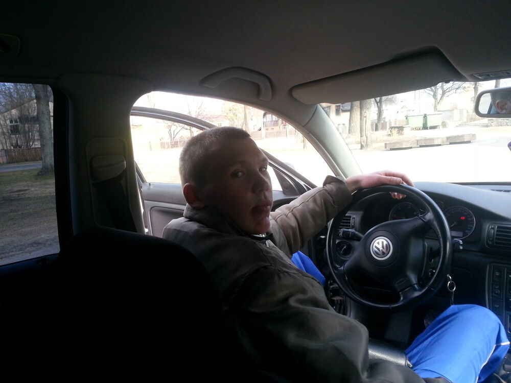  4357732  Nikita, 33 ,    