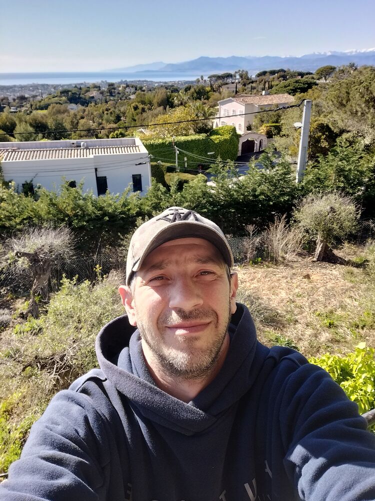  34097752  Vasili, 42 ,    Cannes