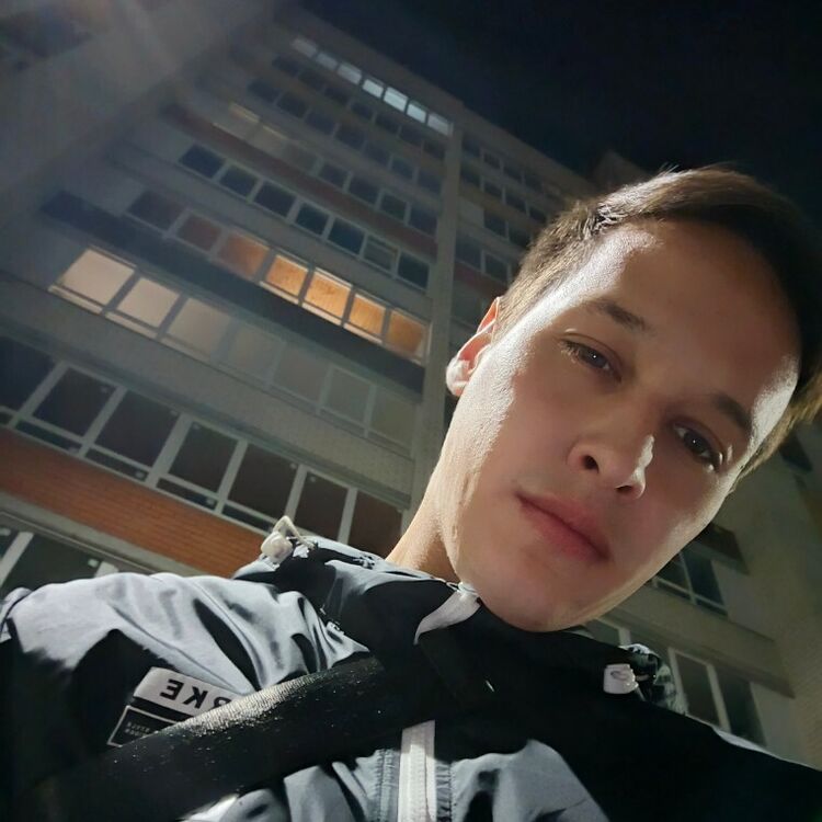  ,   Maxim, 24 ,   ,   