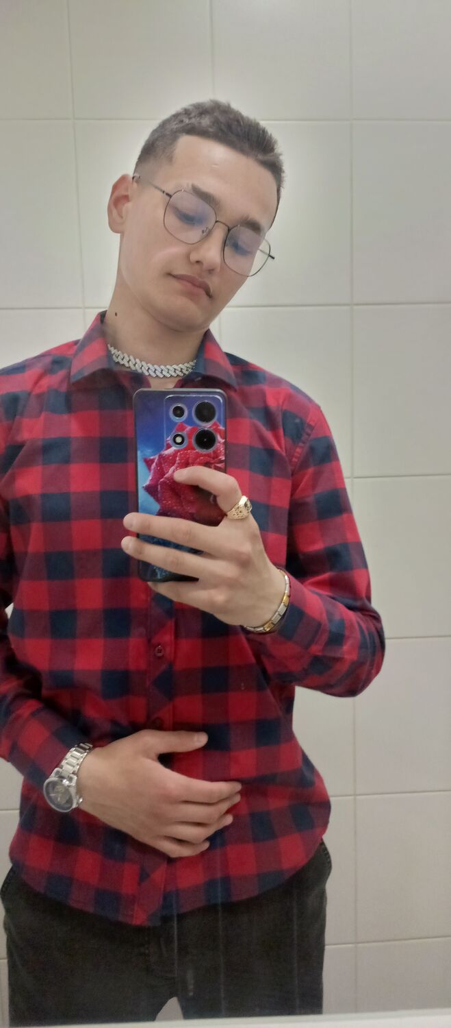  44832732  , 22 ,    