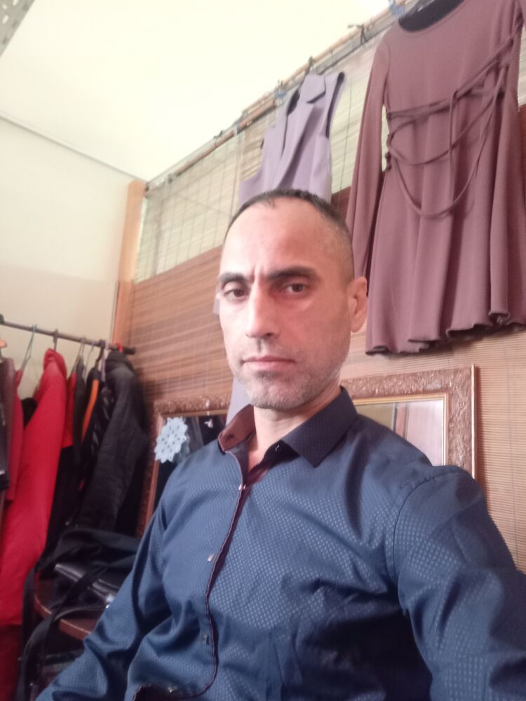  52789202  , 37 ,    