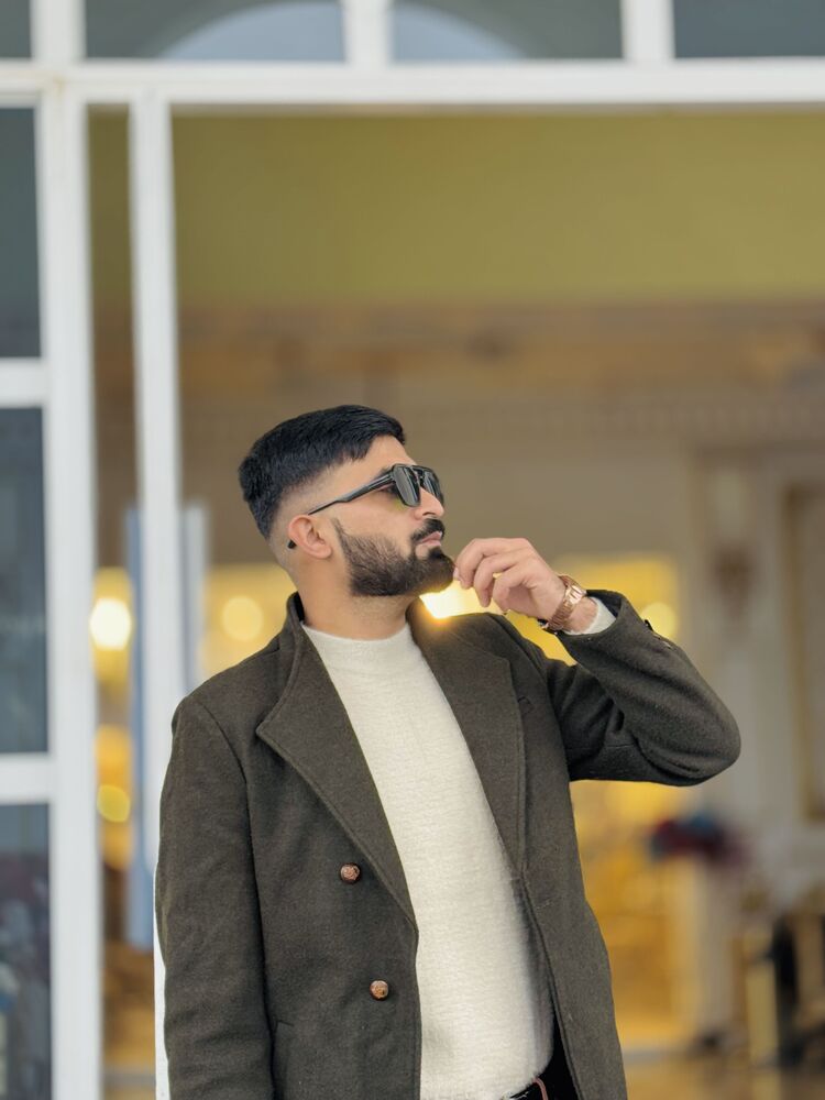  Charenton-le-Pont,   Honey, 26 ,   ,   