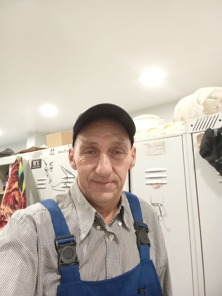  44607382  , 51 ,    