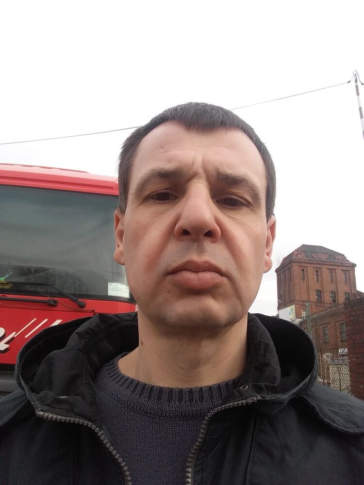  ,   Sergii, 46 ,   ,   , c 