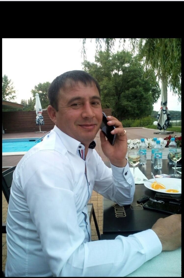  48215672  Zakir, 41 ,    