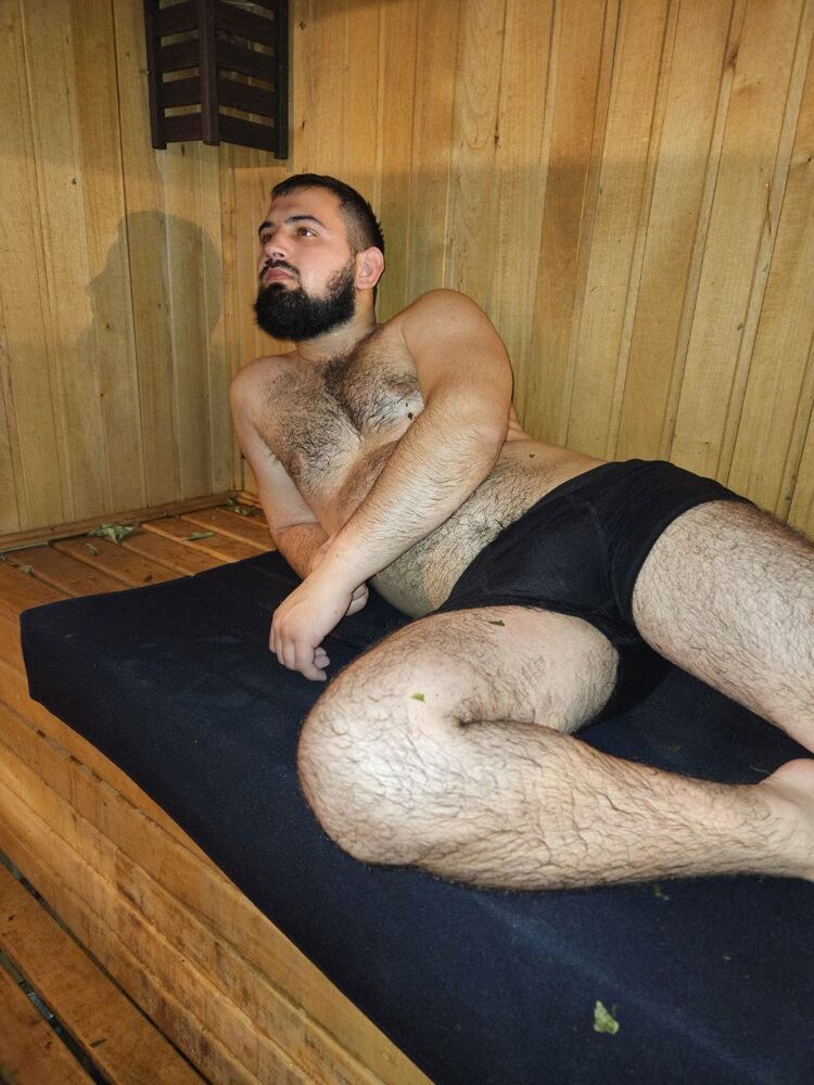  49506072  Radu, 31 ,    