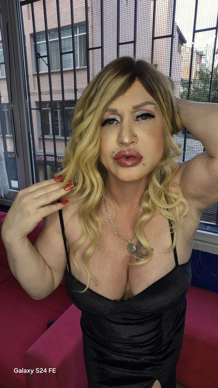  54739662  Deniz, 38 ,    