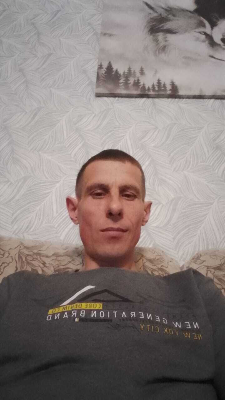  48952872  , 42 ,    