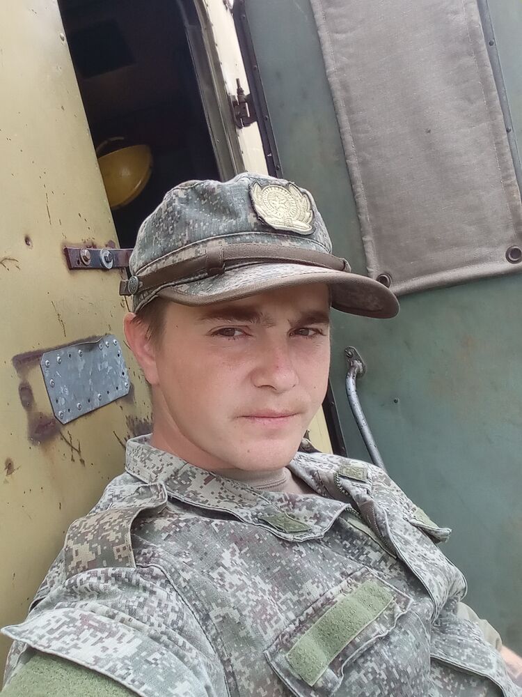  44893092  , 27 ,    