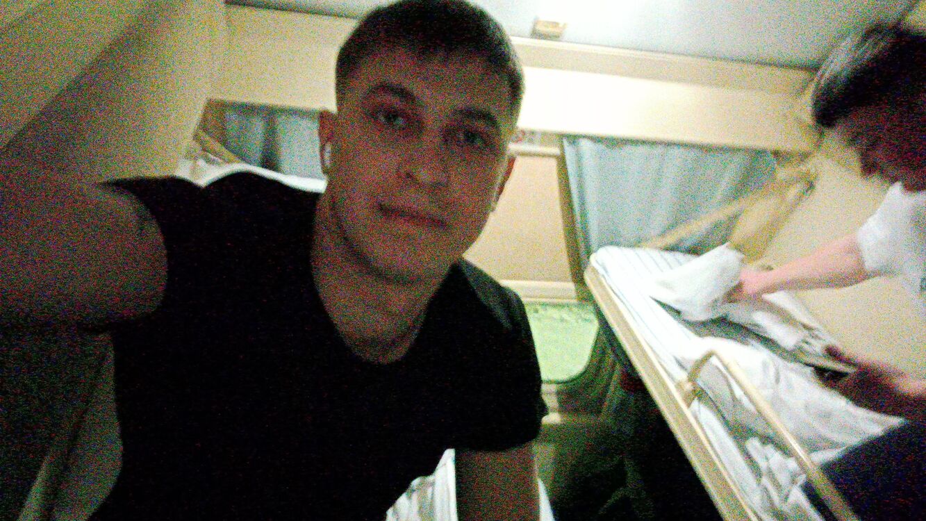  41301632  , 27 ,    