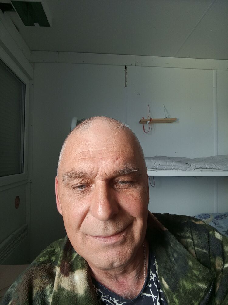  42880832  , 59 ,    