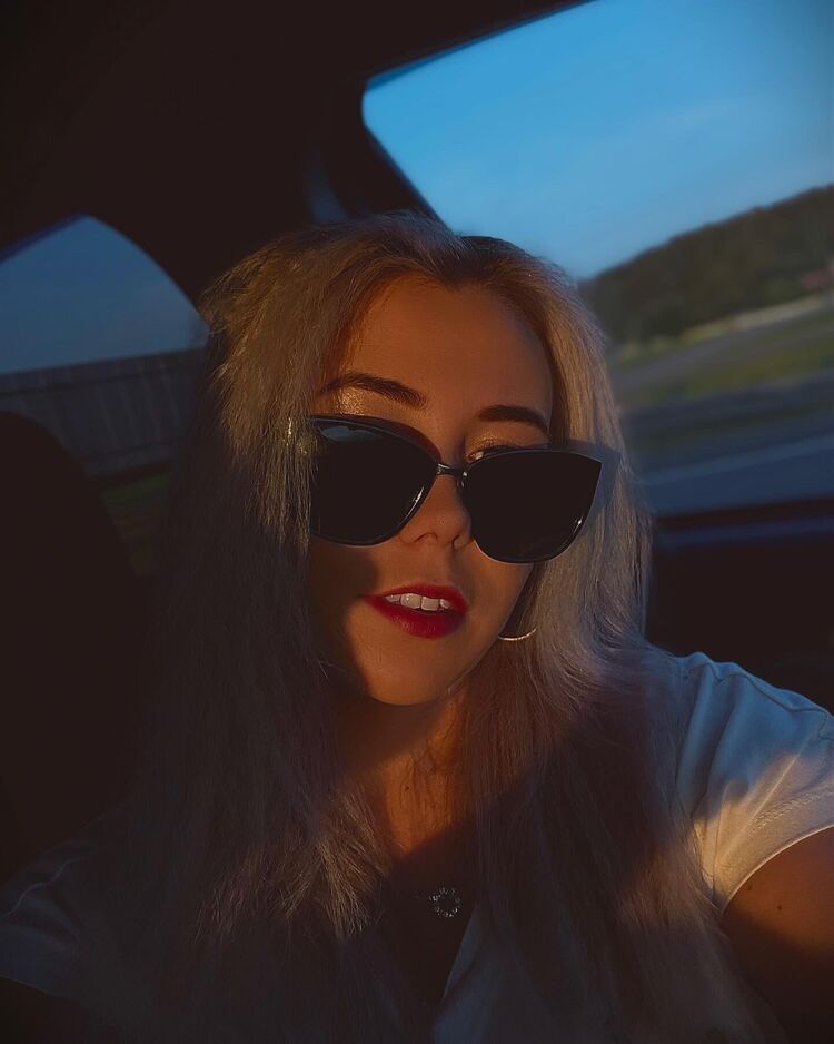  28042192  , 25 ,    