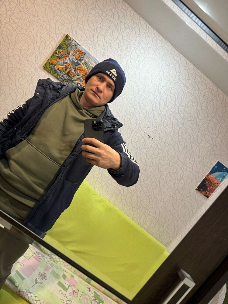  44607142  , 35 ,    