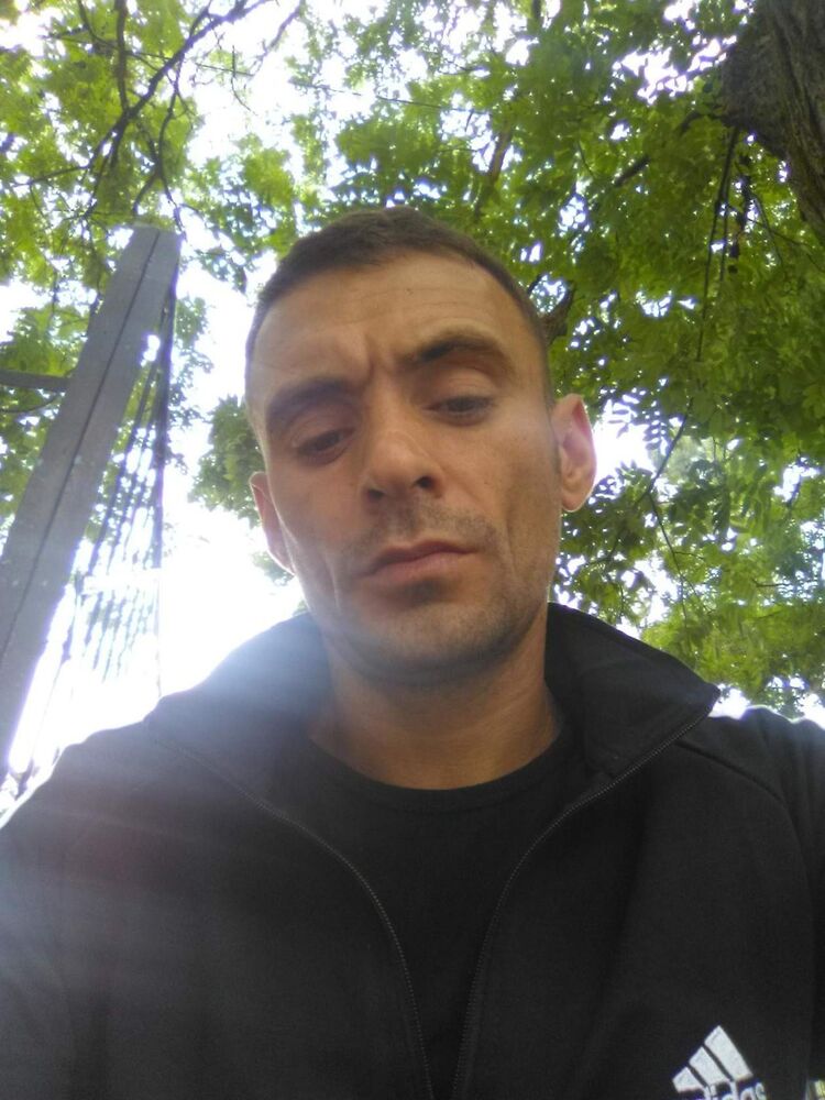 18808742  , 41 ,    