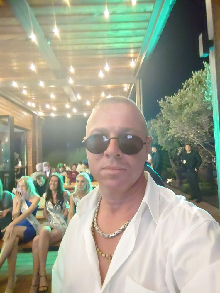  47501092  , 49 ,    