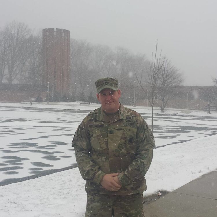 ���������� Akure, ���� ������� Alex billi, 39 ���, ������������ ��� ������, ����� � ���������, c�������� ���������