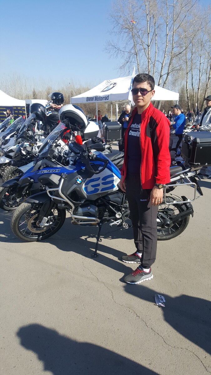 ���� 16754882 ������� ����, 32 ����, ���� ���������� � �����������