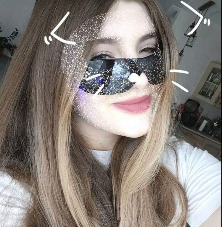  46765232  , 25 ,    
