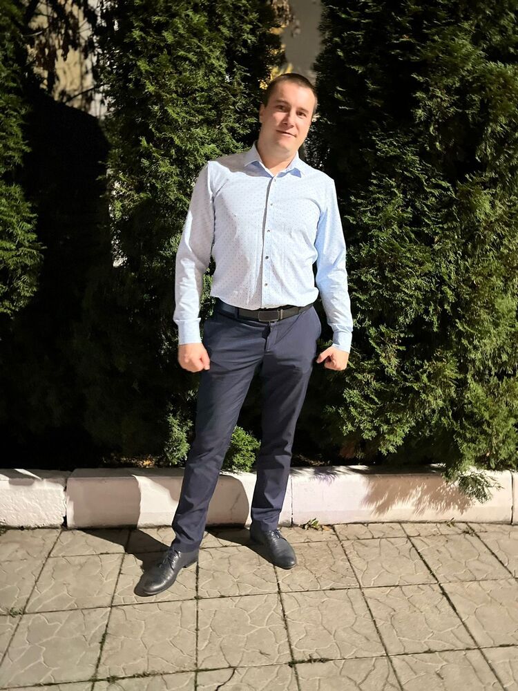  ,   Sergey, 39 ,   ,   