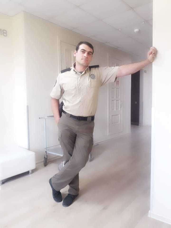  17067382  Vazha, 37 ,    