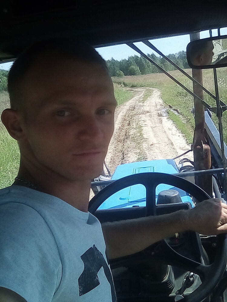  28281142  , 30 ,    Prosek