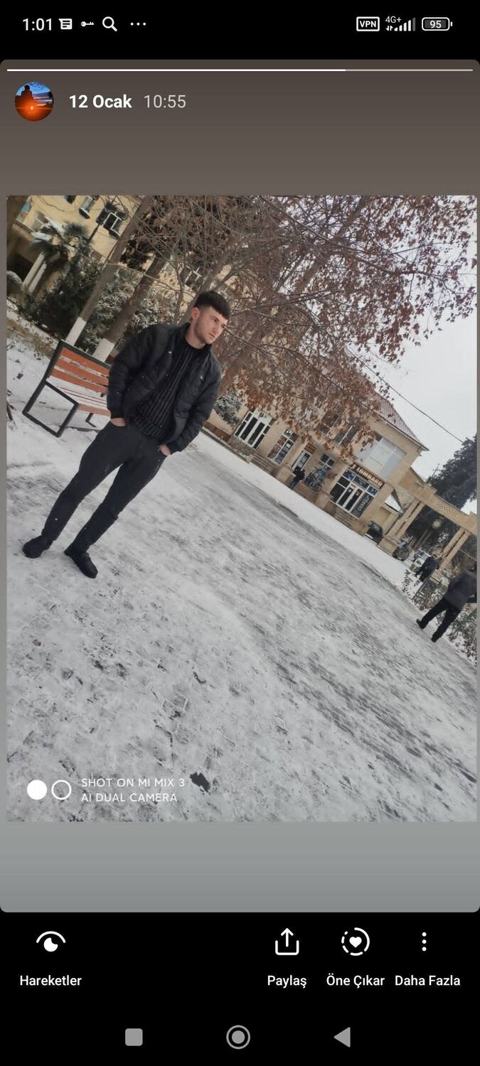  42206122  Murad, 26 ,    