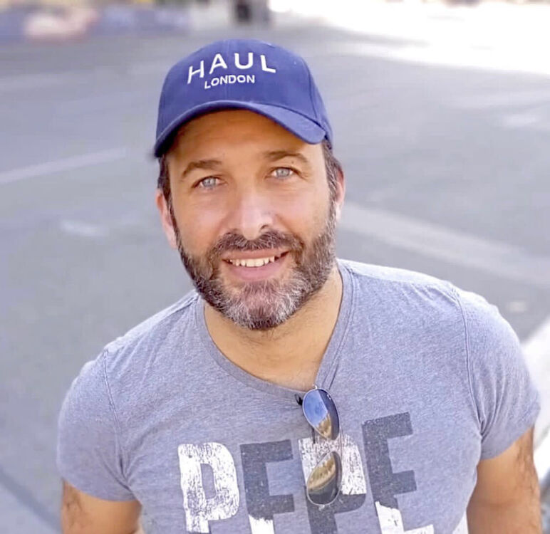  29068342  Murant, 46 ,    