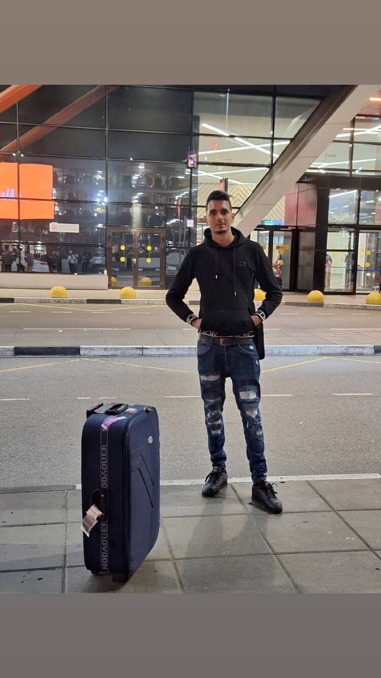  Algiers,   , 25 ,   ,   