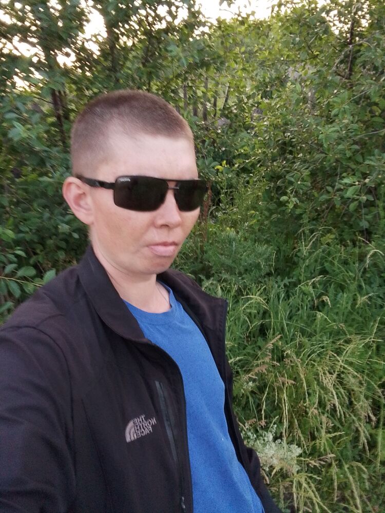 52069882  , 33 ,    