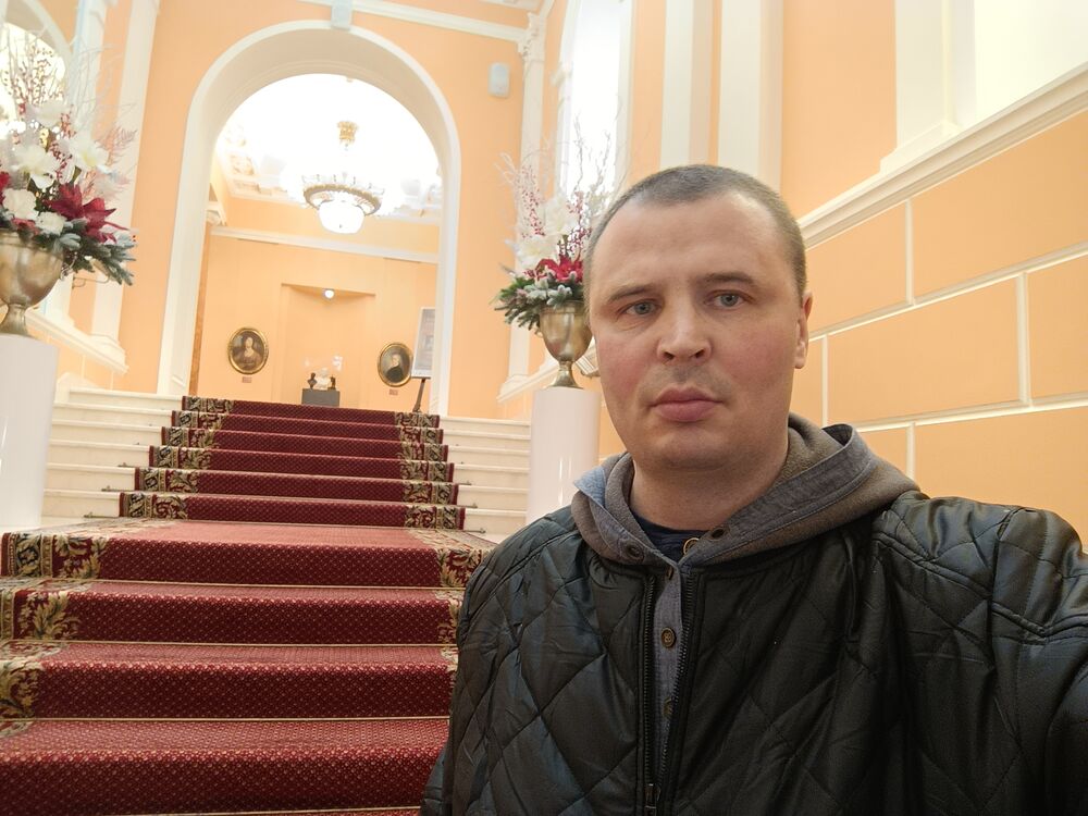  41438922  Sergey, 41 ,    