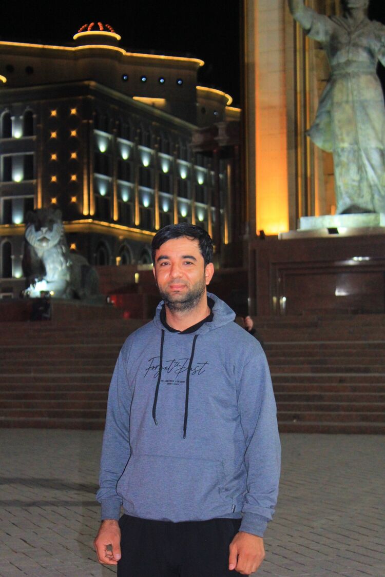  48824792  ABUBAKR, 37 ,    