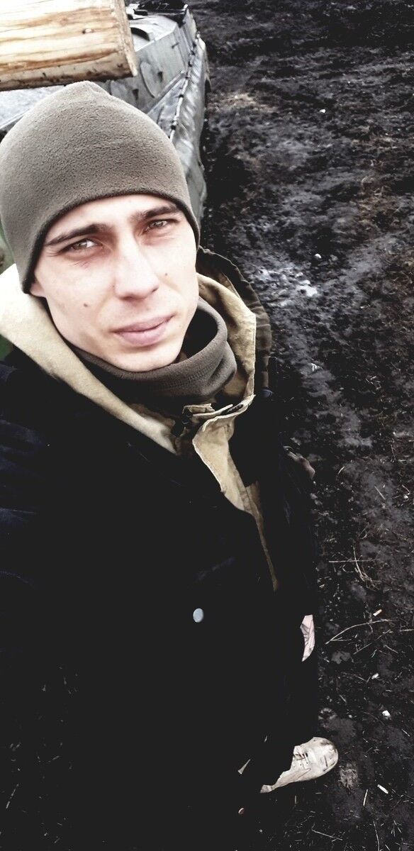  15450822  Oleg, 31 ,    