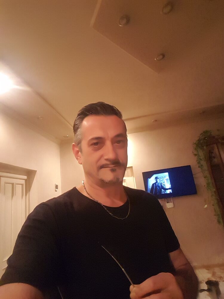  25859702  Garik, 58 ,    