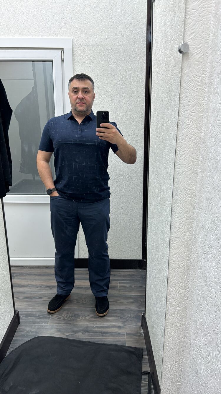  48524712  , 42 ,    
