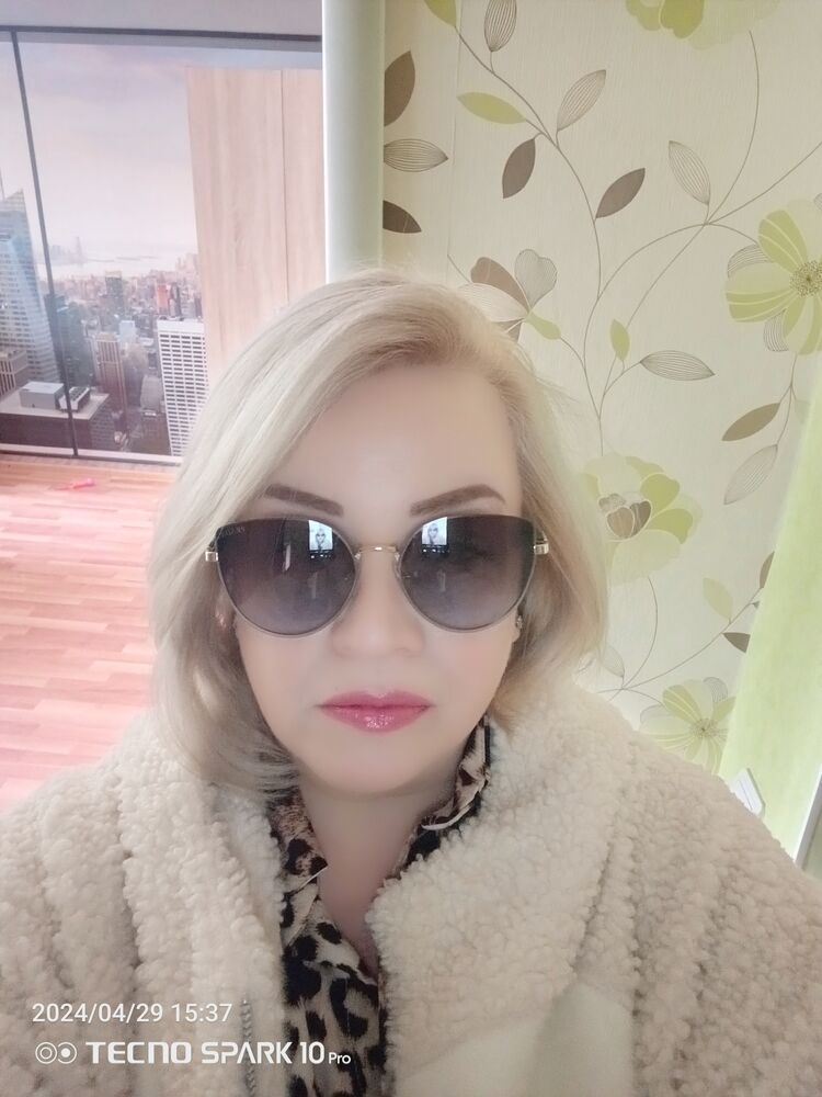  ,   Lisicia, 48 ,     , c 