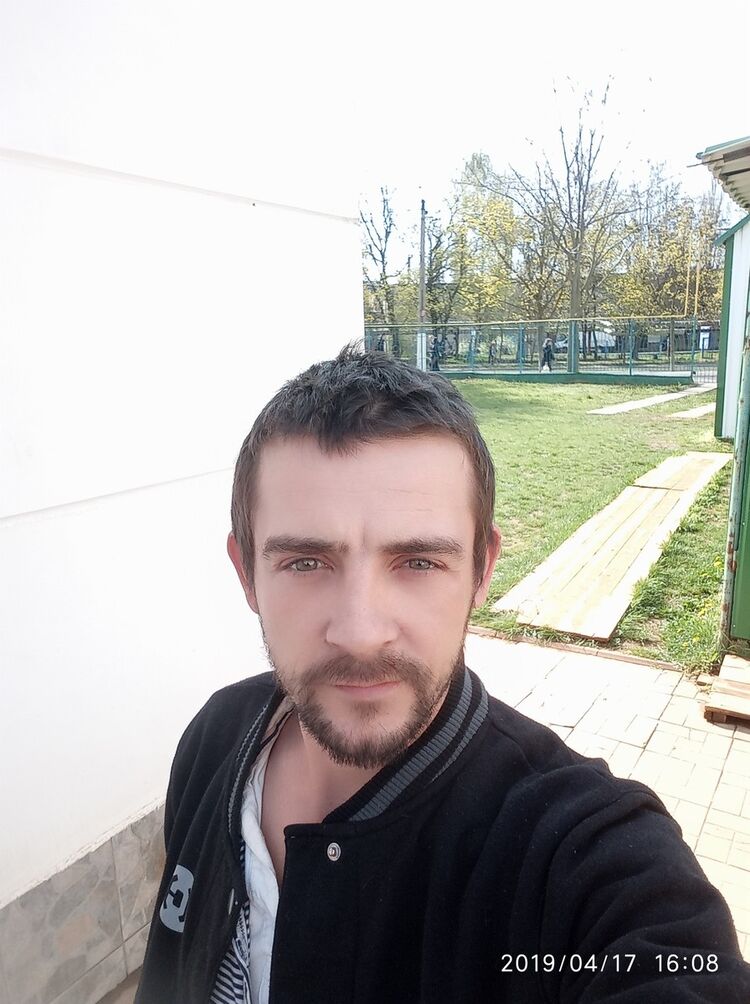  15863852  , 40 ,    