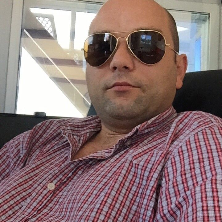  8235812  Alex, 45 ,    -