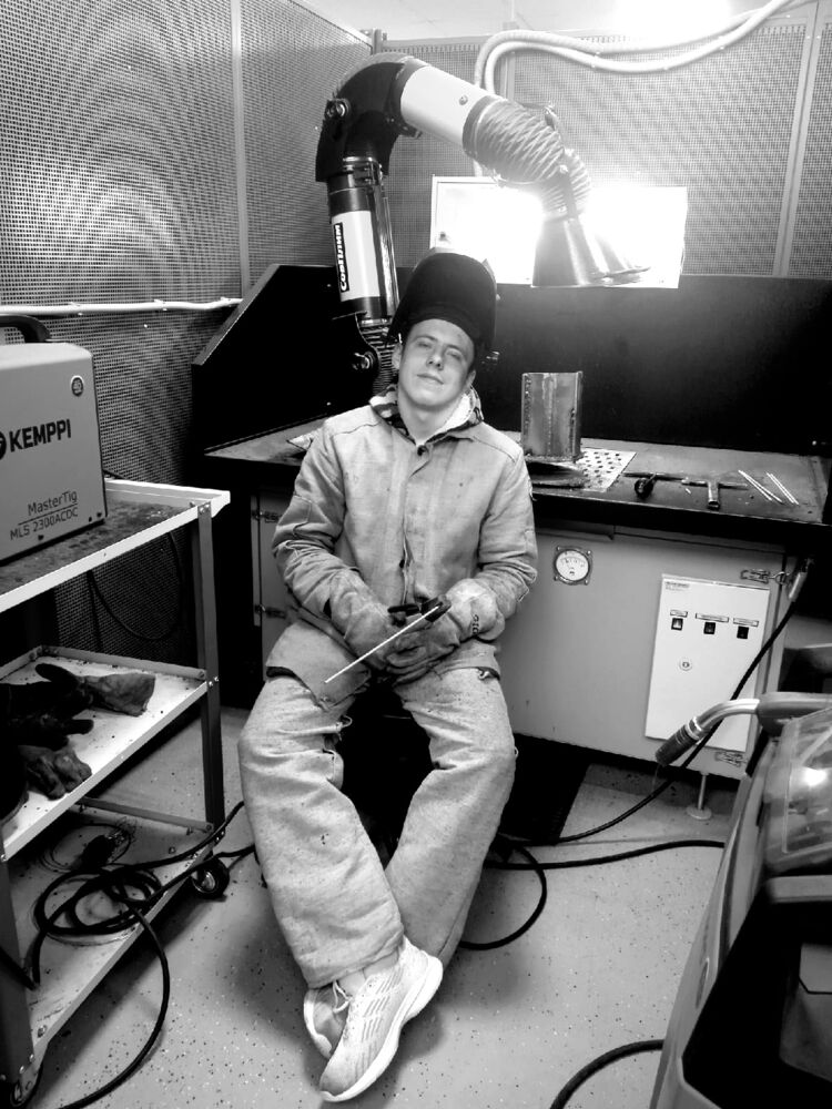  29886552  , 21 ,    -