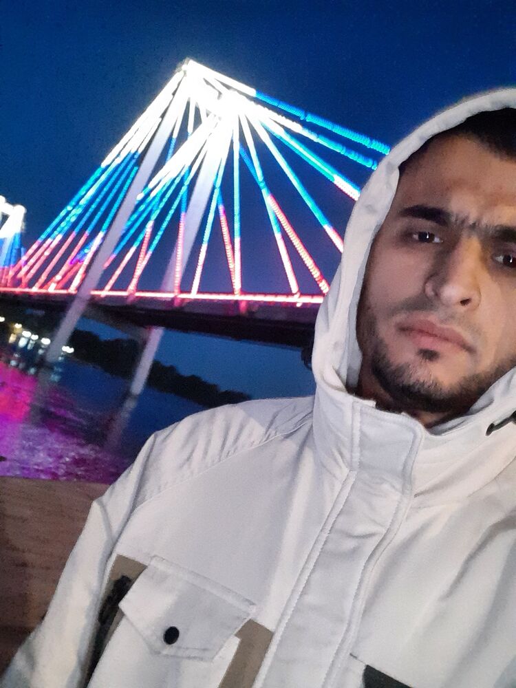  39185752  , 23 ,     