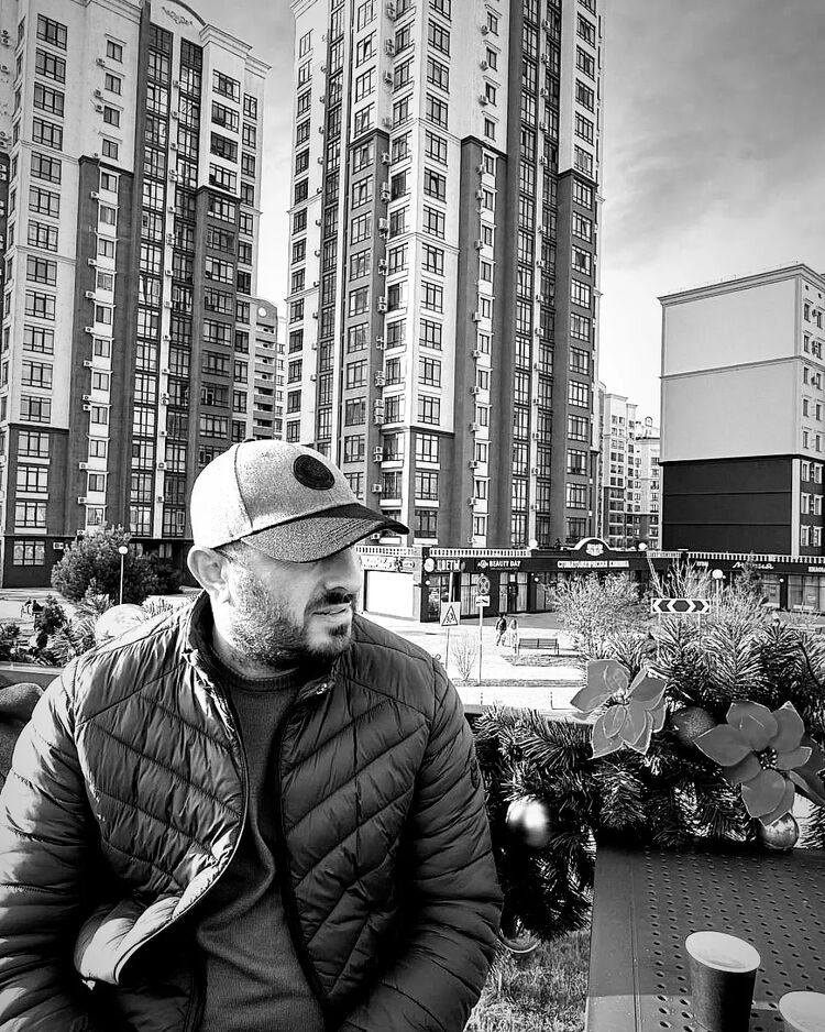  52899902  Aray, 33 ,    