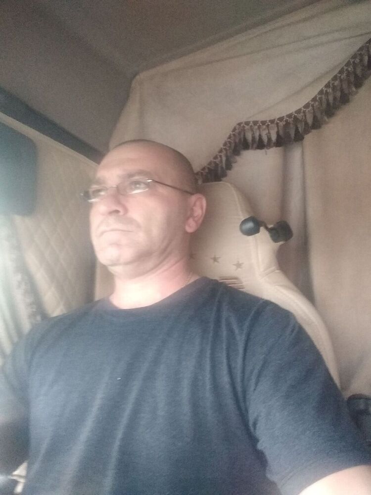  47318412  , 51 ,    