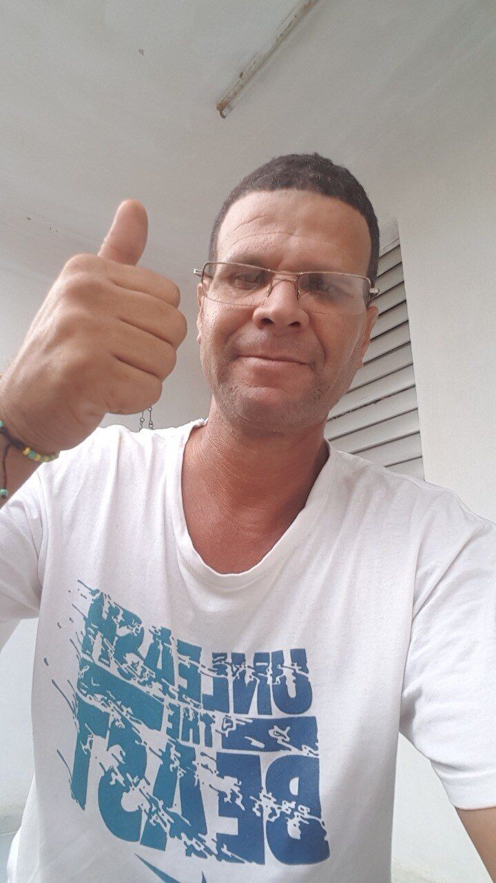  31352512  Francisco, 44 ,    