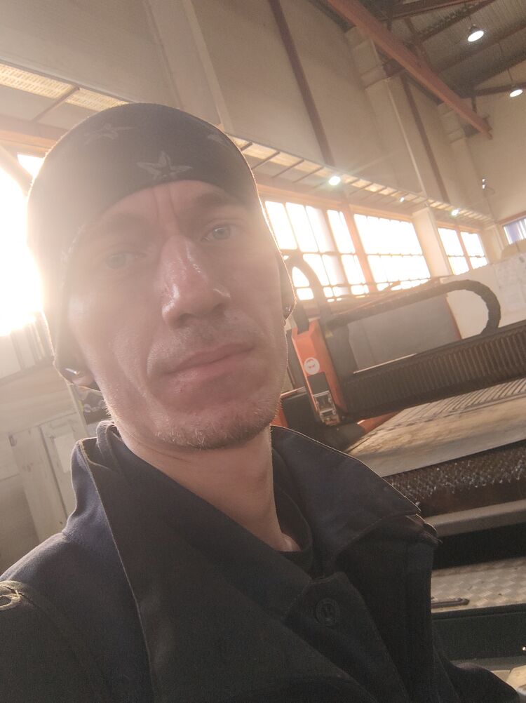  48934882  , 40 ,    